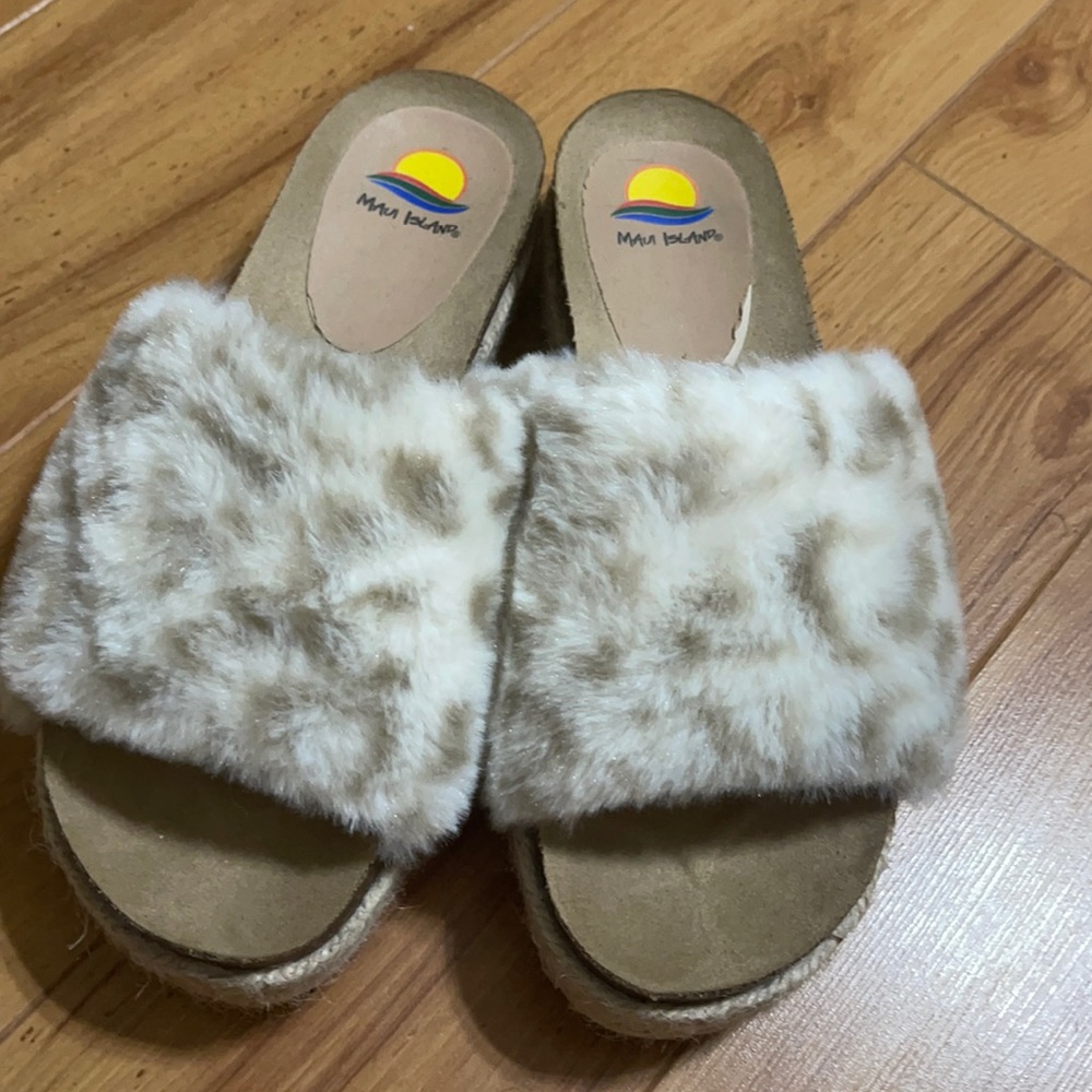 Maui Island Fur Slippers